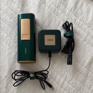 Ulike Green and Gold Device with Charger